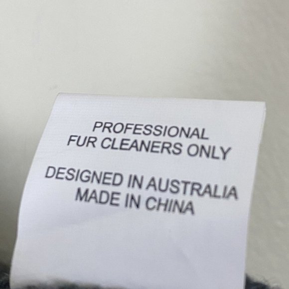 Elliatt Enwtined Rabbit Fur Vest Charcoal Gray High Low Asymmetrical Women's M - Picture 12 of 12